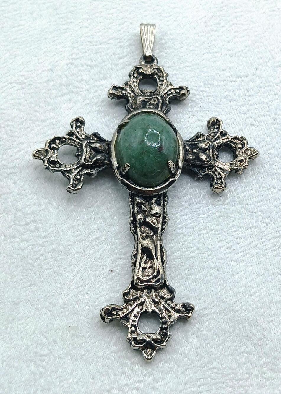 Vintage Gothic Green Jade Cabochon Cross